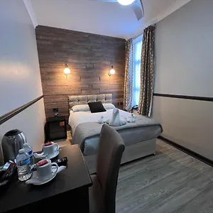 the-commongate-hotels.brighton-hotels-england.com/