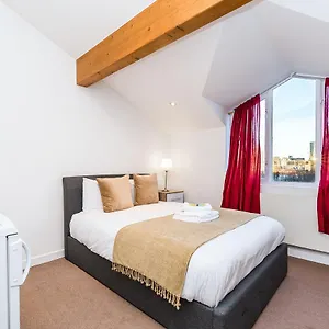 city-view-house.cambridgehotelsuk.com/